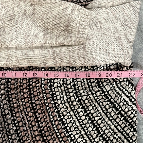 Waterfall opening long cardigan knitted crocheted earth toned long sleeve layer - Picture 6 of 7